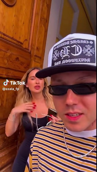 Unisciti al J Squad di Lazza su IG!