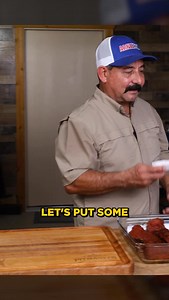 Making cheesy tostadas on the grill and the cheeses I prefer, this has been my go-to favorite way to make ‘em lately and it’s super easy too | ArnieTex