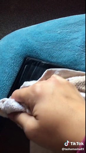 How to Fix Cracked Phone Screen with Toothpaste