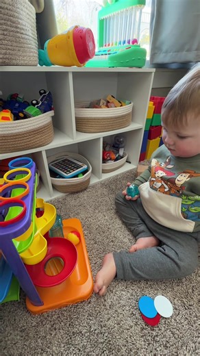 BEST TODDLER TOY AROUND! #toddler #toddlermom #toddlersoftiktok #toddlertok