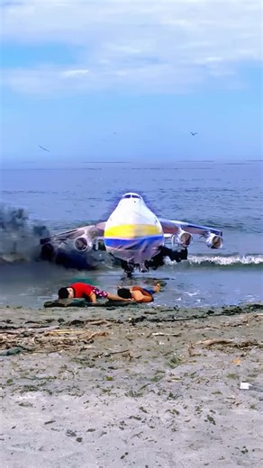 Pranks Fun on Instagram: "The landing airplane 🛬🤣 #funnytiktok #funnyprank #prankvideo #comedy #fyp"