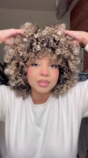 Best Tips for Diffusing Curly Hair | How to Avoid Frizz & Damage