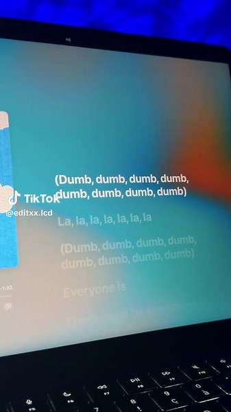 D*mb D*mb - Mazie #lyrics #nostalgia #viral #song #mazie