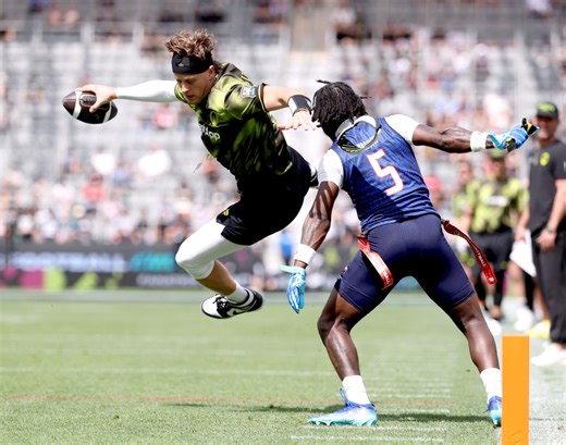 Joe Burrow gets pants pulled down in flag football event incident