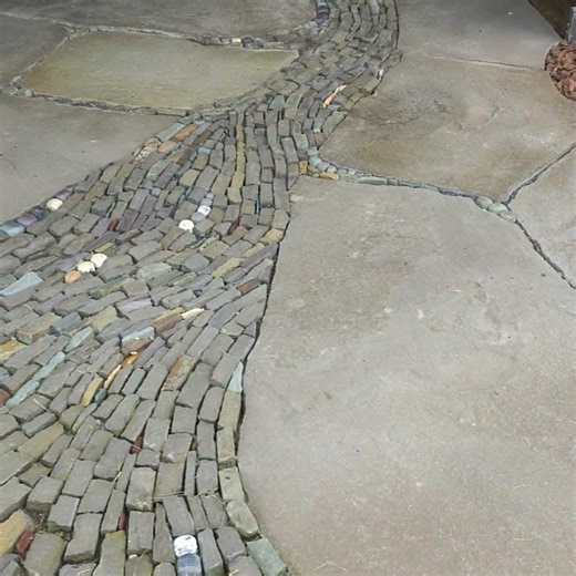 flowing mosaic stone path | the RIVER #gardenpath #flagstone