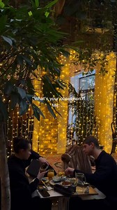 Enjoy the flavors of Mazel Tov without waiting in line ✨ Book your table for weekdays and enjoy a relaxed lunch in the living room from Tuesday till Wednesday or in the garden from Thursday till Monday 🌿 | Mazel Tov