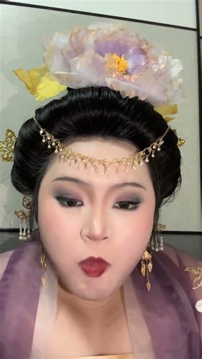 Yummy Snack: Crispy Yellow Croaker After Shooting Videos