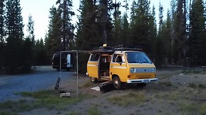 VW Vanagon Camper Van Uniquely Blends Old and New Elements, Features a Massive Skylight