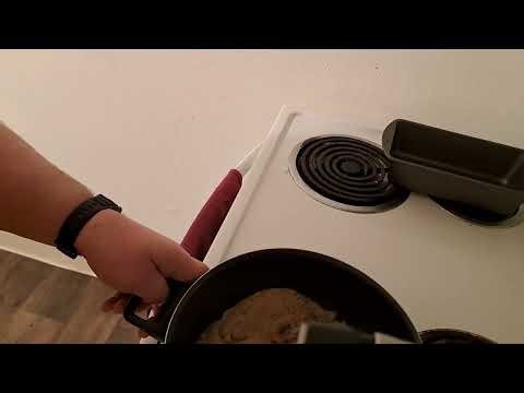 OVEN BAKING CLASSIC MEATLOAF RECIPE FROM SCRATCH. BAKING FOR 30 MINUTES, THEN GLAZING FOR 5 MINUTES