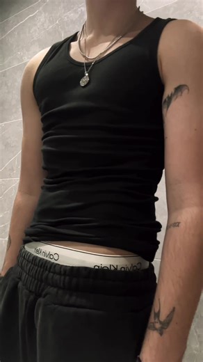 Top surgery has made me insufferable #ftm #gym #trans #physiqueupdate #topsurgery