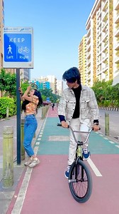 Apni Akad Ko Kripya Apni Jeb Me Rakhe 😕 . . Bmx 💥 #yusufbmx . . #bmx #reels #nevergiveup#awsome #sport #practice #fun #skills #reels #instadaily #performer #loveyourself #viral#healthylifestyle #flatlandbmx #active #music #instalike #yusufbmx #fitnessmotivation #power #instadaily #talent #view #vibes | Yusuf Shaikh