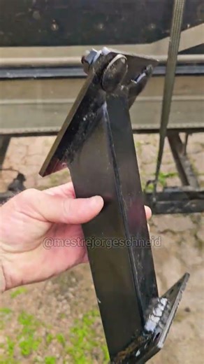 Spare tire support for trailers. Easy to install, suitable for all types.