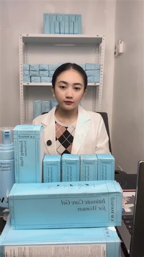 Intimate Care Gel for Women: Probiotics for PH Balance