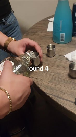 rc (@rc32571)’s video of round 4 alien stage song