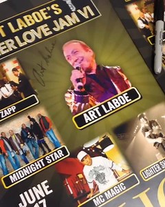 #backstage #AguaCaliente signed posters for the #VIPs #Showtime 7pm TONIGHT!! #ArtLaboe #SummerLoveJam @aguacalientecrs #concert #entertainment #ArtLaboeConnection #OldSchool #OldiesForever | Art Laboe
