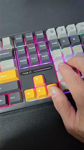 독거미 F108 키보드 저소음솜사탕축 골든 블랙 AULA F108 Low- Noise Cotton Candy golden black keyboard