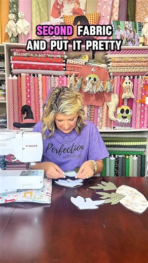 Fabric Pumpkin step by step sewing tutorial for beginners Templates available at www.hometownquiltcompany.com #sewing #tamijones #beginnersewing #diy #crafty https://hometownquiltcompany.com/my-favorite-things https://walmrt.us/3A8Dkca https://urlgeni.us/amazon/V2FXZj | Tami Jones • Hometown Quilt Company, LLC