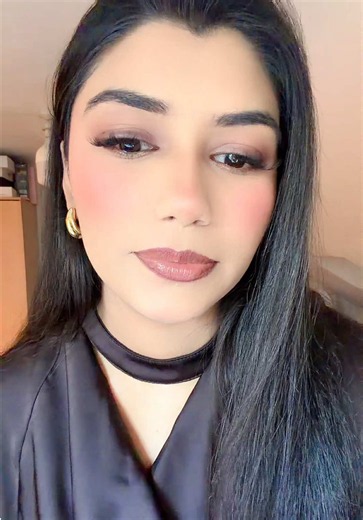 Get Ready With Me: Fozi Ainuk Makeup GRWM