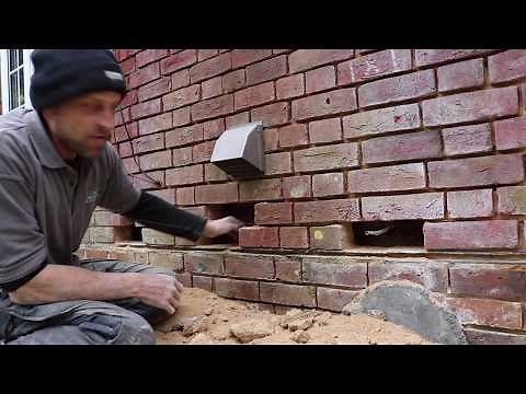 Old houses with damp problems-Bridged cavities.How to fix or pay me to do it. Lime mortar repointing