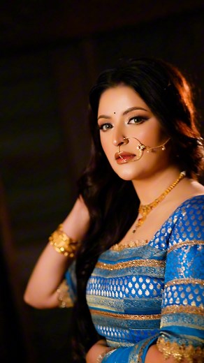 2.8M views · 94K reactions | In Gold, Girls Don’t Just Shine — They Create Magic ✨ Gold already makes a girl look beautiful, but when it gets the touch of a real Pori, it turns into an aura… something beyond sparkle, beyond shine.  It’s not just jewellery, it’s a glow that speaks of elegance, strength, and divine beauty. 曆Trust Gold And Diamond LTD #GoldenAura #AngelTouch #EleganceInGold #ShineBeyond | Pori Moni | Facebook