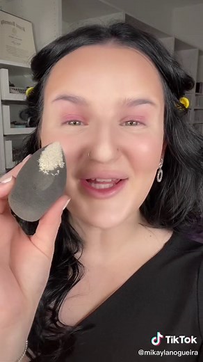 Laura Mercier 25th Anniversary Translucent Powder Review