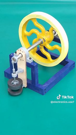 Flywheel Regenerating Single Magnet Engine