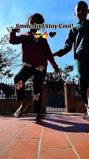 Nancy Benjamin (@mrsbenjamin07)’s videos with Luister - Team_Kenni_021