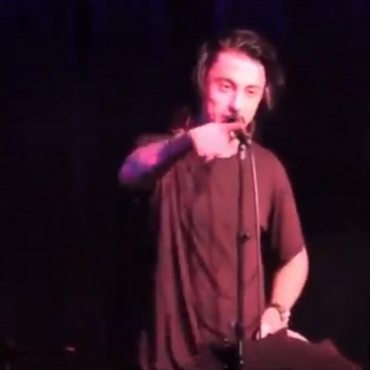 Ronnie Radke singing "Bad Girls Club" acoustic with the crowd on U&U tour show, 10/2013