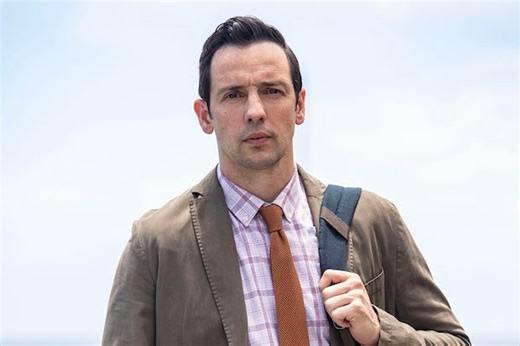 Death in Paradise's Ralf Little confirms when season 13 finishes filming