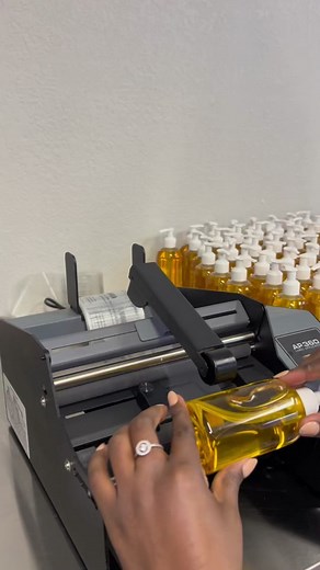 This was definitely worth the investment 🙌🏾 #labelapplicator #labelsapplicatormachine #ap360labelapplicator