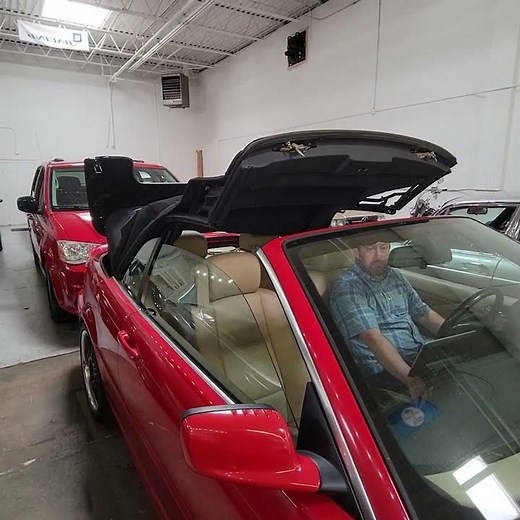 2002 BMW 325Ci open convertible top