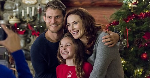 Cast Interviews - Fun on Set - Christmas Getaway