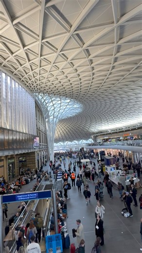 41K views · 4.2K reactions | King's Cross Station in London | Global Adventures | Facebook