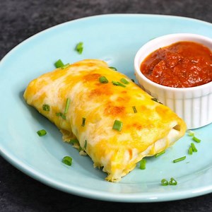 38K views · 114 reactions | Cheesy Burrito Casserole - loaded with beef, beans, onions, corn and seasonings for an incredible homemade meal. Full recipe: https://tipbuzz.com/burrito-casserole/ | TipBuzz | Facebook