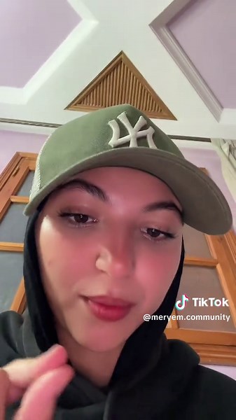 تجربتي في نشر الفيديوهات على إنستغرام وتيك توك