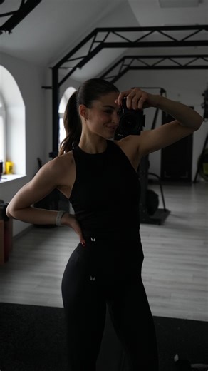 Lídia Eckert on Instagram: "here we go 🙋🏻‍♀️"