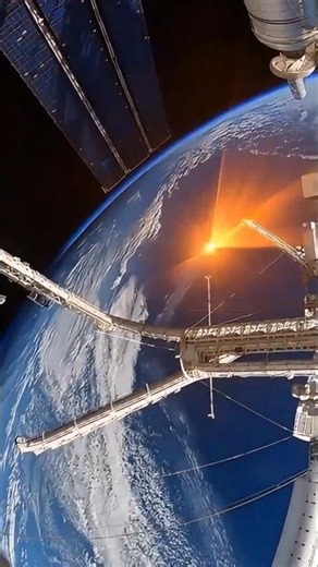 Astronaut POV: Fixing a Broken Solar Panel During a Massive Solar Flare ⚡🌍 #space #spaceprogram