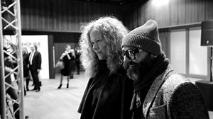 Смотрите специальное видео с официального открытия 12-го сезона Mercedes-Benz Kiev Fashion Days F/W 16-17! Оператор: Eugene Pospelov Музыка: Volyk Artem | Blockchain Fashion Week