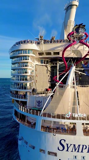 Exploring Family and Friends Cruise Vacation Experiences