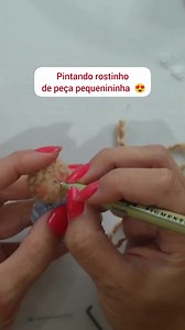 Pintando o rostinho do José 😍 🎄💖 A Coleção Natal dos Sonhos 2025 do ateliê Mônica costa já está disponível!! São de 35 peças, garanta o curso completo com aulas, moldes e acesso vitalício. Comenta “Natal” que eu te envio o link com desconto | Atelie Mônica Costa