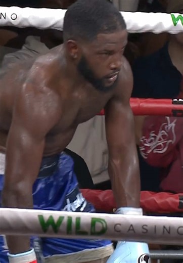 Erickson Lubin Knocks Out Ardreal Holmes in Round 11