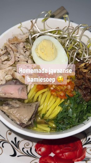 Homemade Javaanse Bamiesoep: A Surinamese Delight