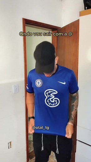 Pq elas imbassam nas peita de time ?? Marca as @ que imbassa nas camisa de time 😂#futebolmeme #nike #adidas #camisadetime #treta #fypシ #fypage