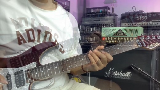 carvin 签名款一代 三代 对比一下 带上耳机听一下#乐器 #签名款 #carvin #史蒂夫范 #乐器演奏