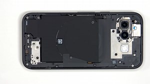 Google Pixel 9a teardown: repairability is a mixed bag - Gizmochina