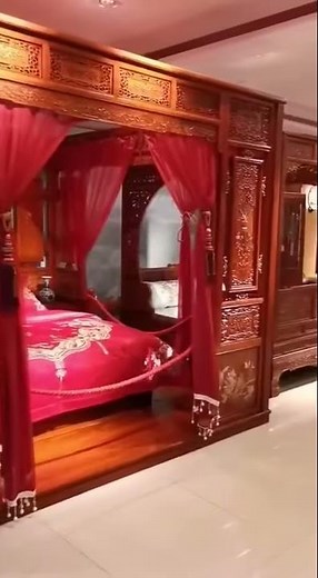 Beautiful traditional Chinese bed