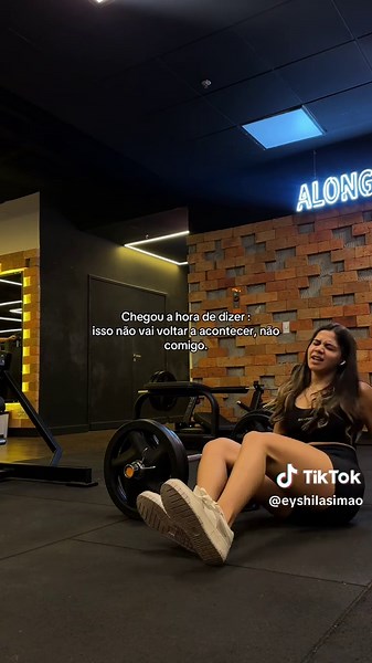 Os vídeos de Eyshilasimao (@eyshilasimao) com som original - Elly