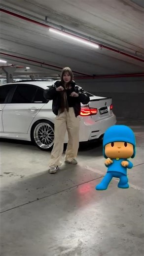 Pocoyo dance 💃🏻😂 Muevelo #pocoyo #trending #bmw