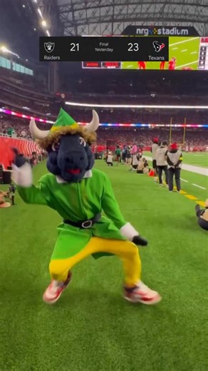 elf mail room scene 67% accuracy #houstontexans #lasvegasraiders #nfl #win #elf | TORO