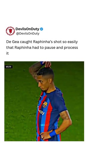 How did he catch that?! De Gea vs Raphinha #football #manchesterunited #mufc #barcelona